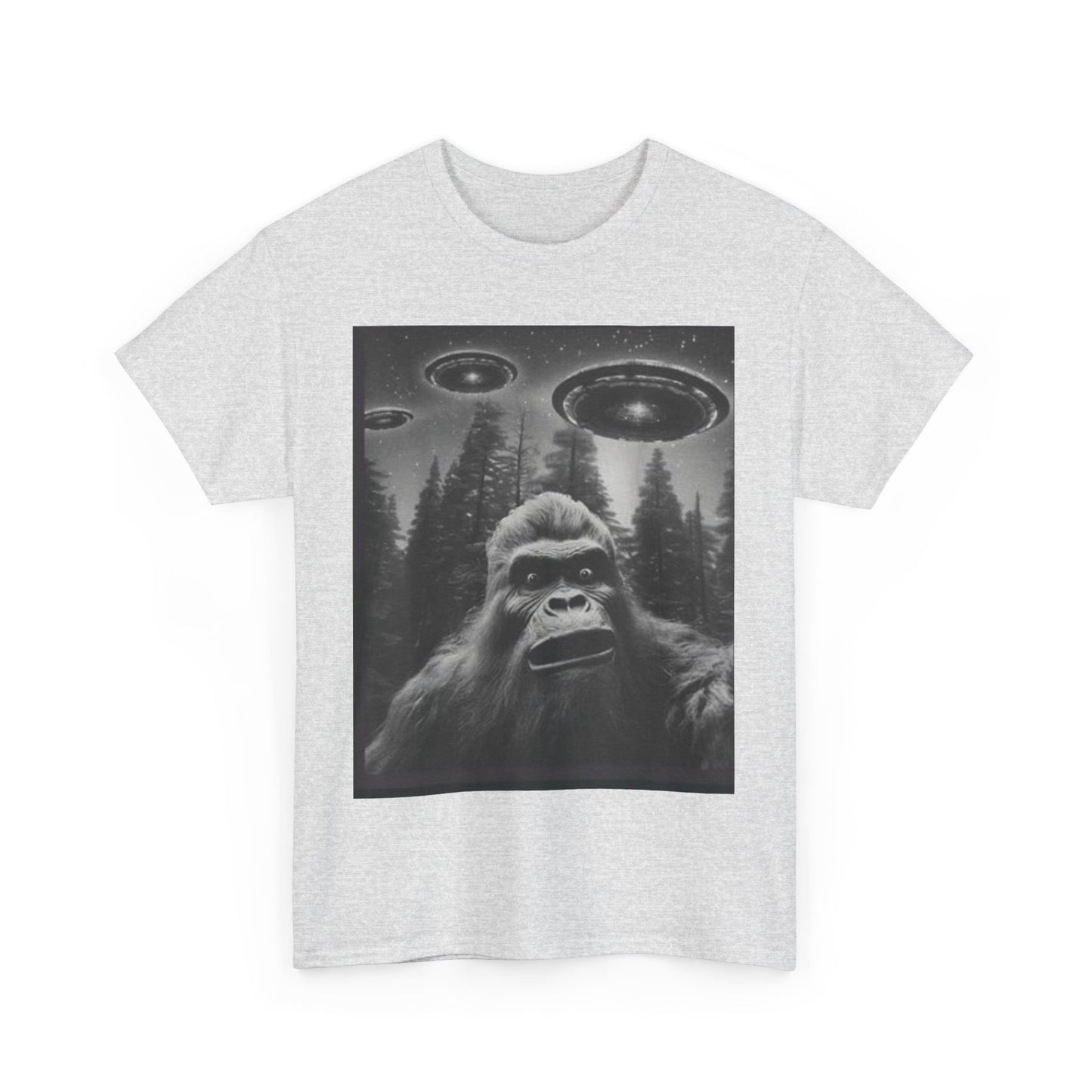 Bigfoot and flying saucers Unisex Heavy Cotton Tee - Size Variants ET