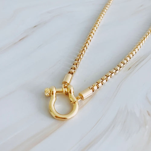 Luxe Pendant Box Chain Necklace - Gold Plated Stainless Steel