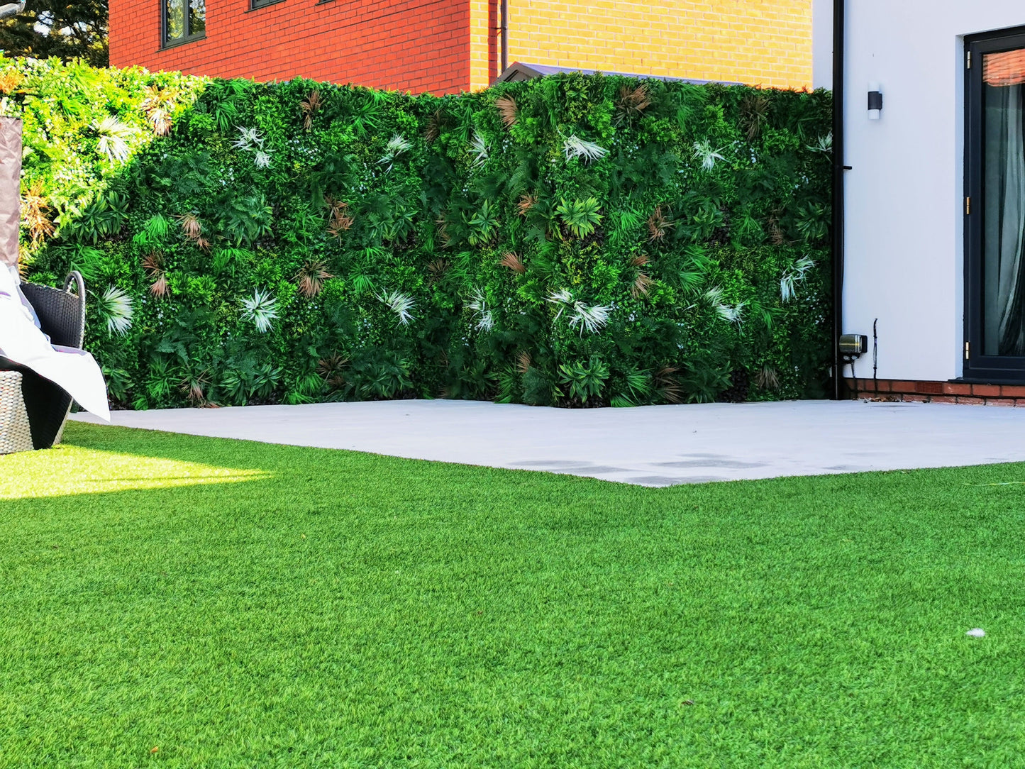 Artificial Green Wall Panel - 100x100cm Deluxe Hedge