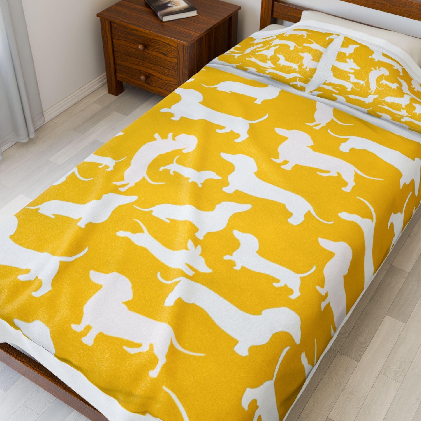 Dog Themed Velveteen Plush Blanket - Soft Cozy Gift for Pet Lovers & Animal Enthusiasts Home Decor - Toddcraft