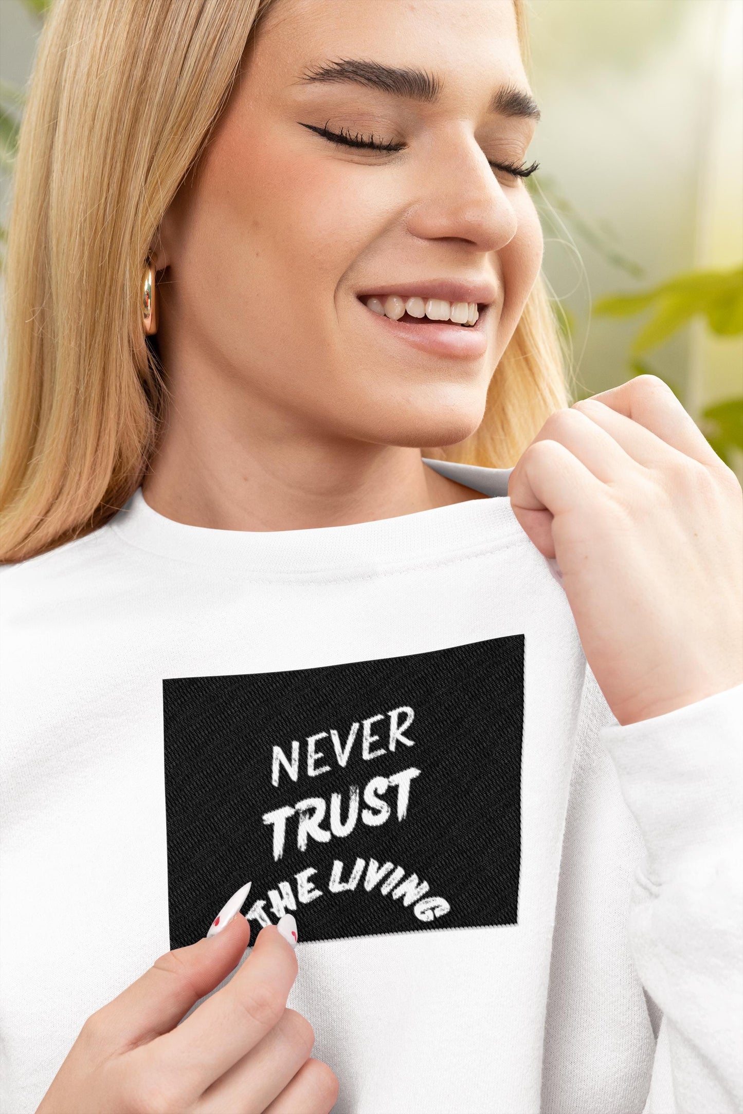 Never Trust the Living Men's Champion Crewneck Sweatshirt Spooky Family Saying Gift for Mom & Dad Halloween Pullover - Toddcraft