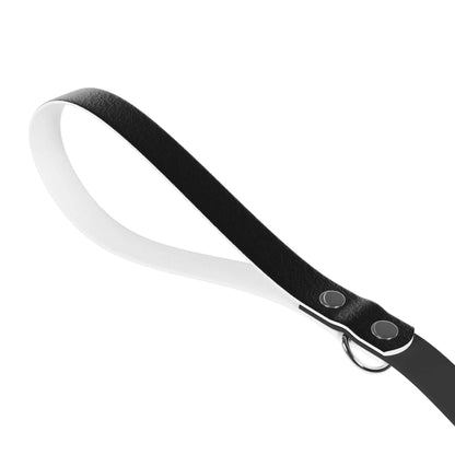 Custom dog leash with ergonomic handle, made from TPU and PVC, featuring a zinc alloy snap hook.