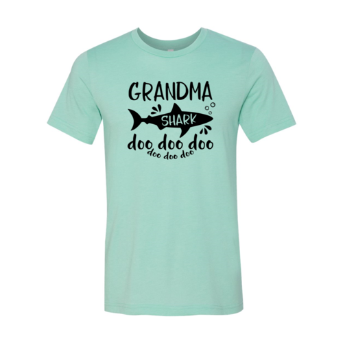 Grandma Shark Doo Doo Doo T-Shirt - Funny Grandma Gift Tee
