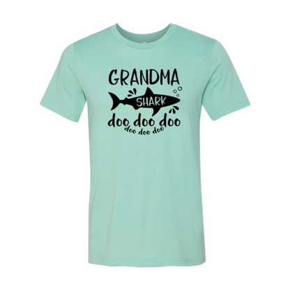 Grandma Shark Doo Doo Doo T-Shirt - Funny Grandma Gift Tee