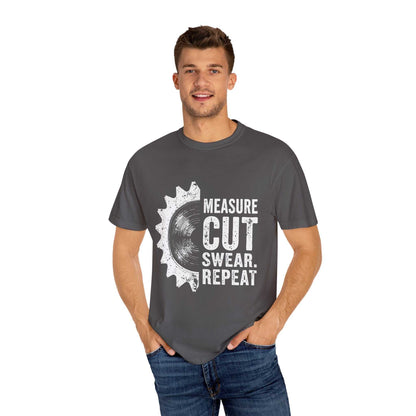 Unisex Garment-Dyed T-shirt in gray with graphic print, Comfort Colors 1717.