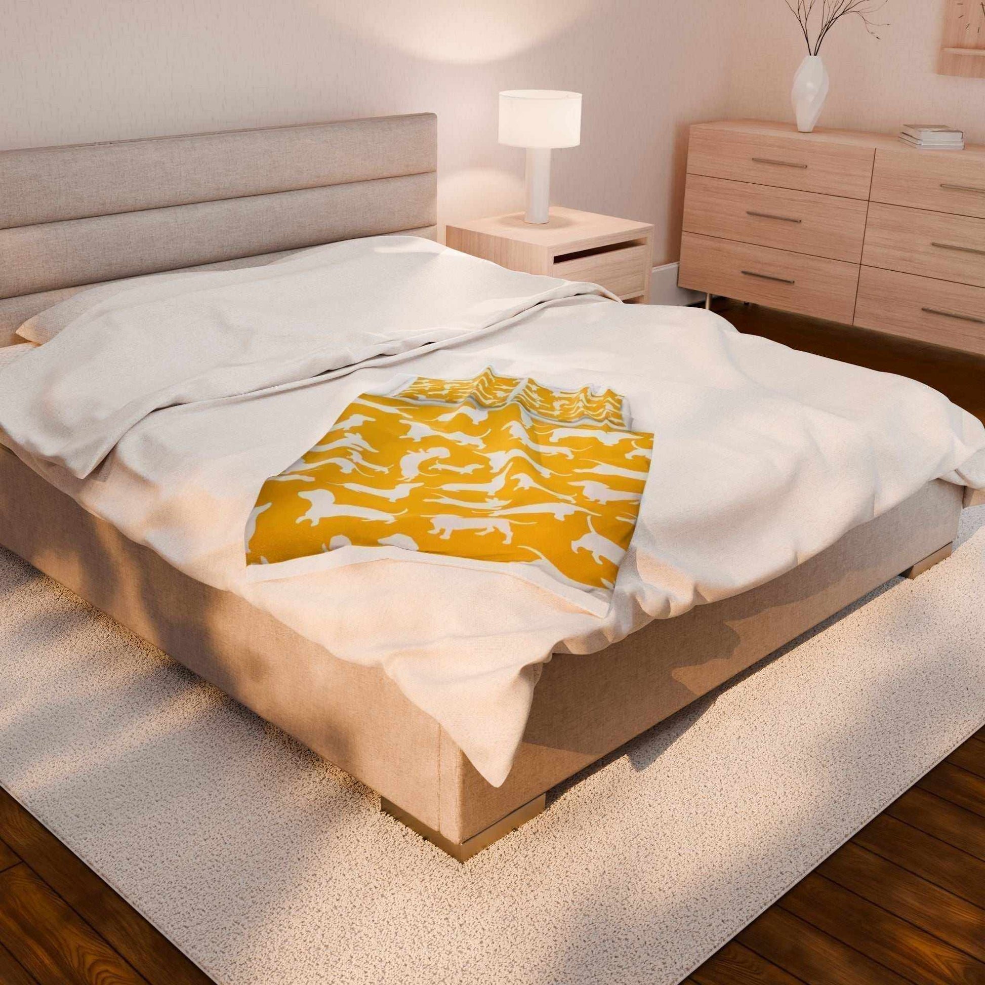 Velveteen plush blanket 