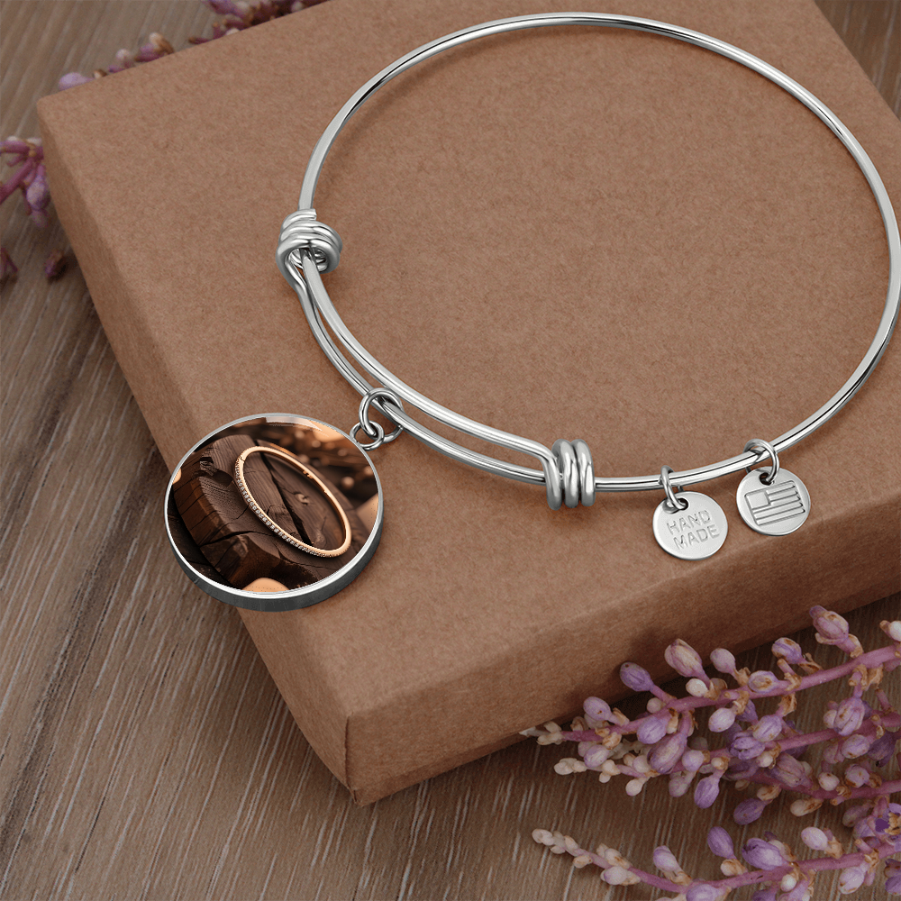 Capture Forever – Upload Photo Circle Bangle Gift Capture Gift for Cherished Memories"