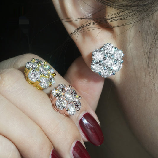 LuxeJewels™ – BloomAura Moissanite Flower Earrings - Toddcraft