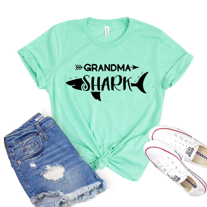 Grandma Shark Shirt - Funny Shark Family T-Shirt Gift