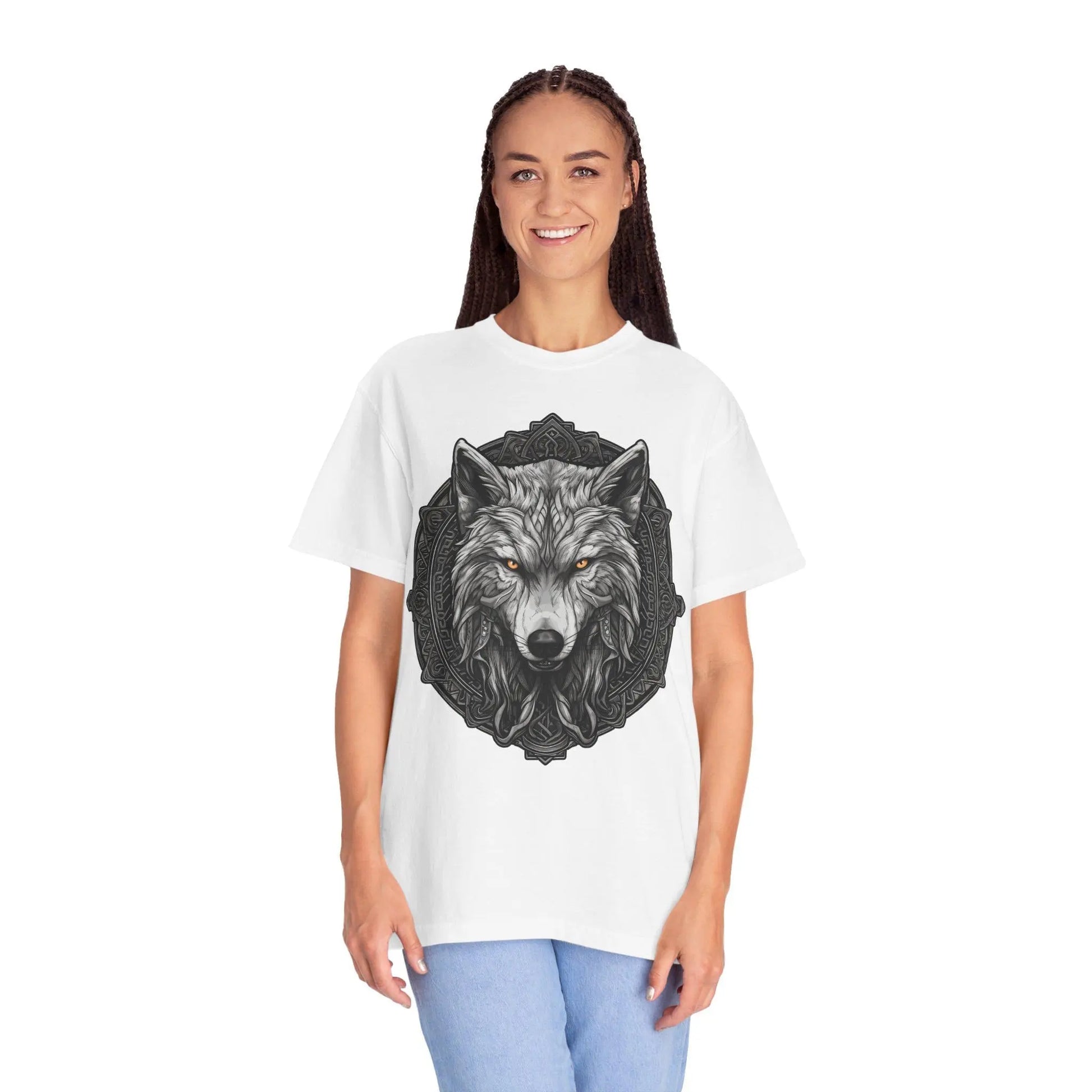 Wolf Face T-Shirt Unisex Garment-Dyed Soft Cotton Graphic Tee Casual Wildlife Apparel - Toddcraft