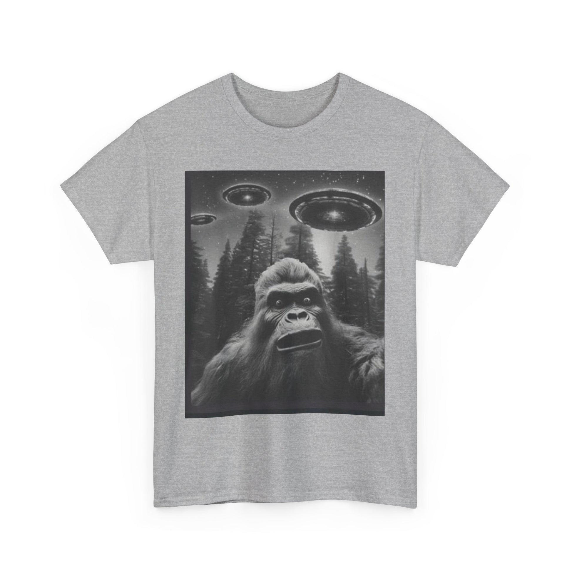 Bigfoot and flying saucers Unisex Heavy Cotton Tee - Size Variants ET - Toddcraft